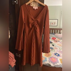 Orange bell sleeve dress by Lisa says gah